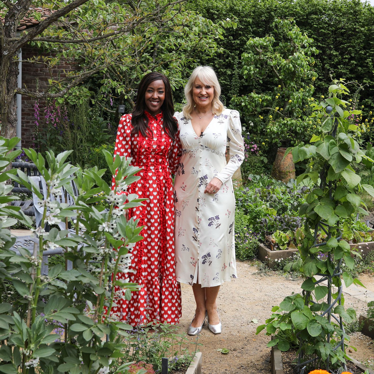 rhs chelsea flower show 2024 presenters angellica bell and nicki chapman