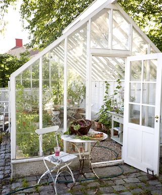 Greenhouse ventilation